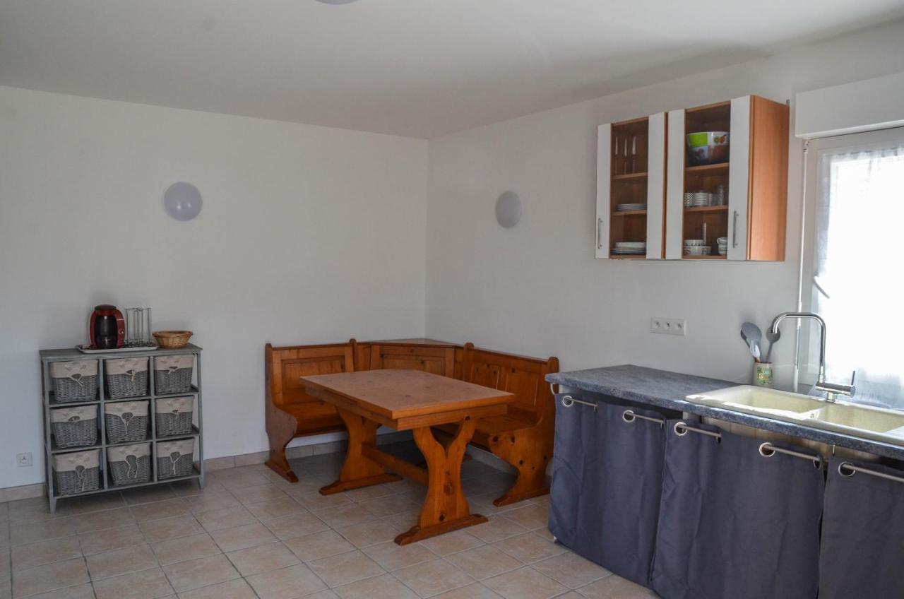 Maison proche de la mer, Normandie Surville  Extérieur photo